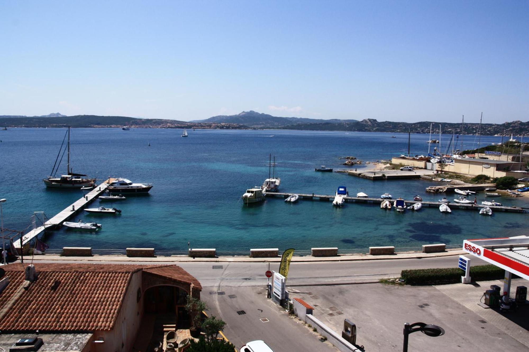 Hotel Miralonga La Maddalena  Bagian luar foto