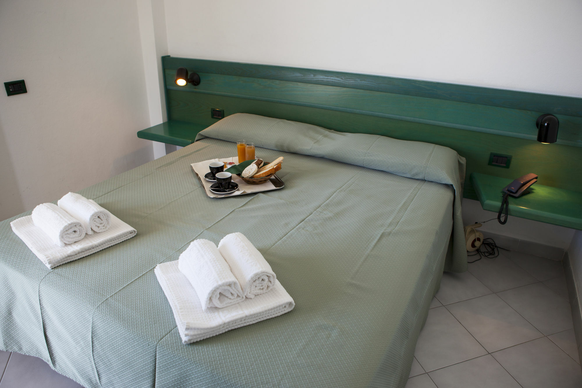 Hotel Miralonga La Maddalena  Bagian luar foto